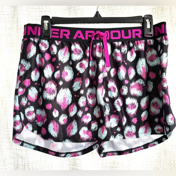 Girls Under Armor Athletic Shorts-Size XL - Picture 1 of 3